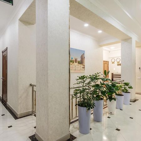 Eldi Hotel Ташкент Екстериор снимка